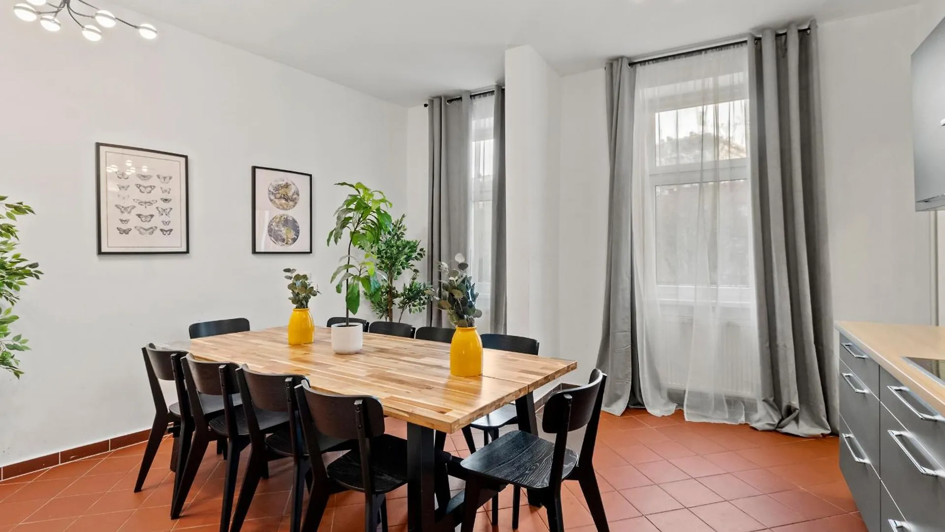 וינה Close To U3 Metro I 15 Minutes To Shopping Street דירה