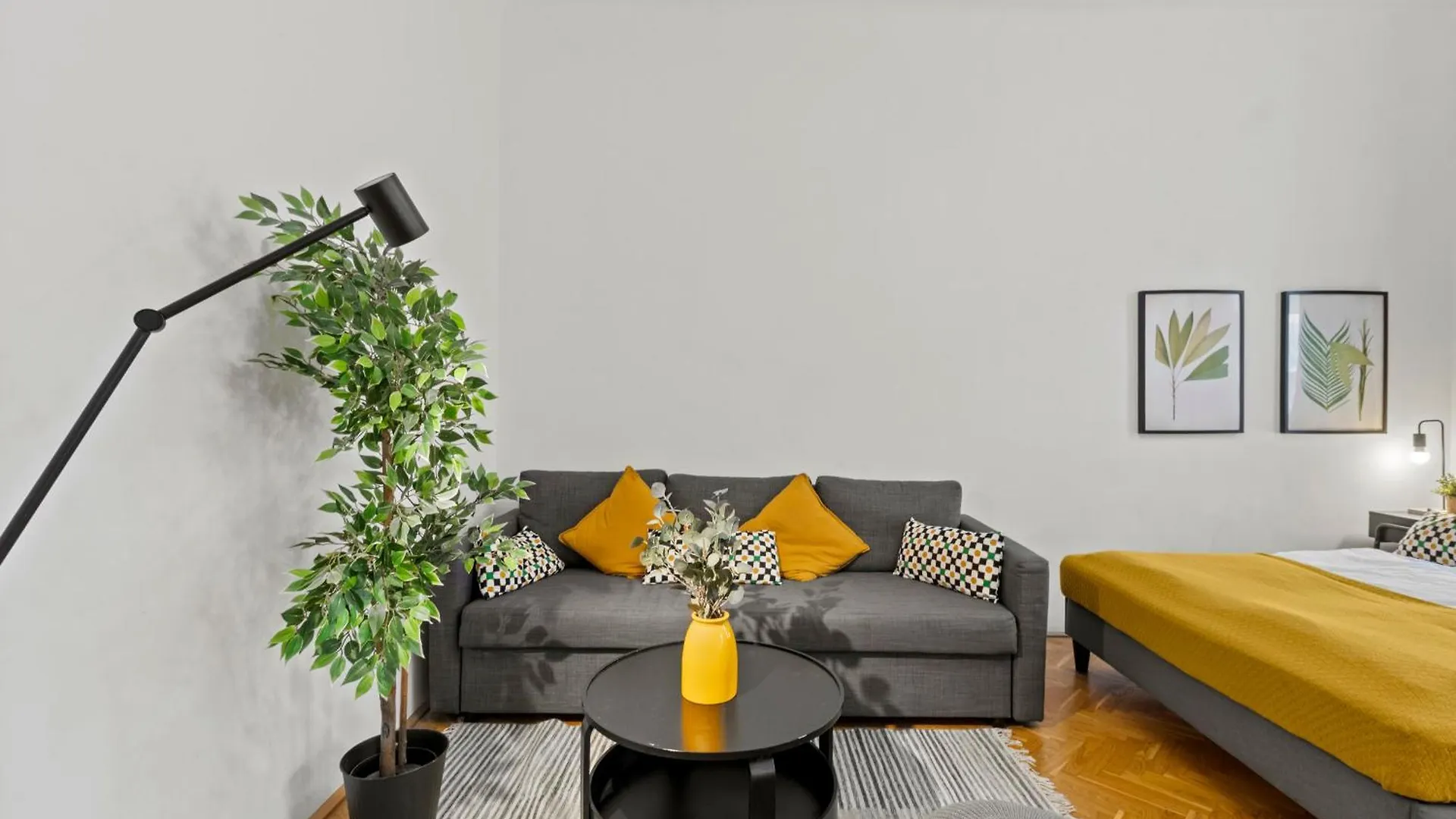 וינה Close To U3 Metro I 15 Minutes To Shopping Street דירה
