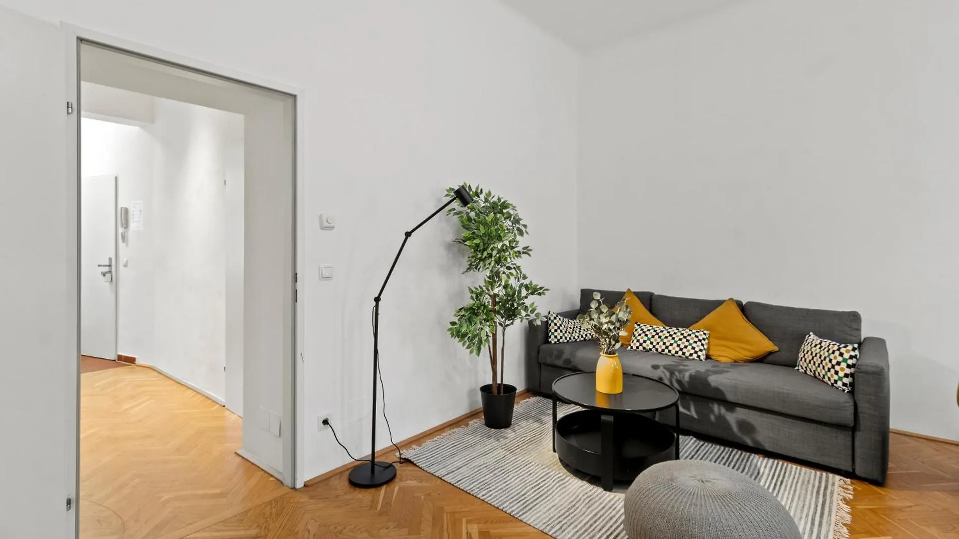 וינה Close To U3 Metro I 15 Minutes To Shopping Street