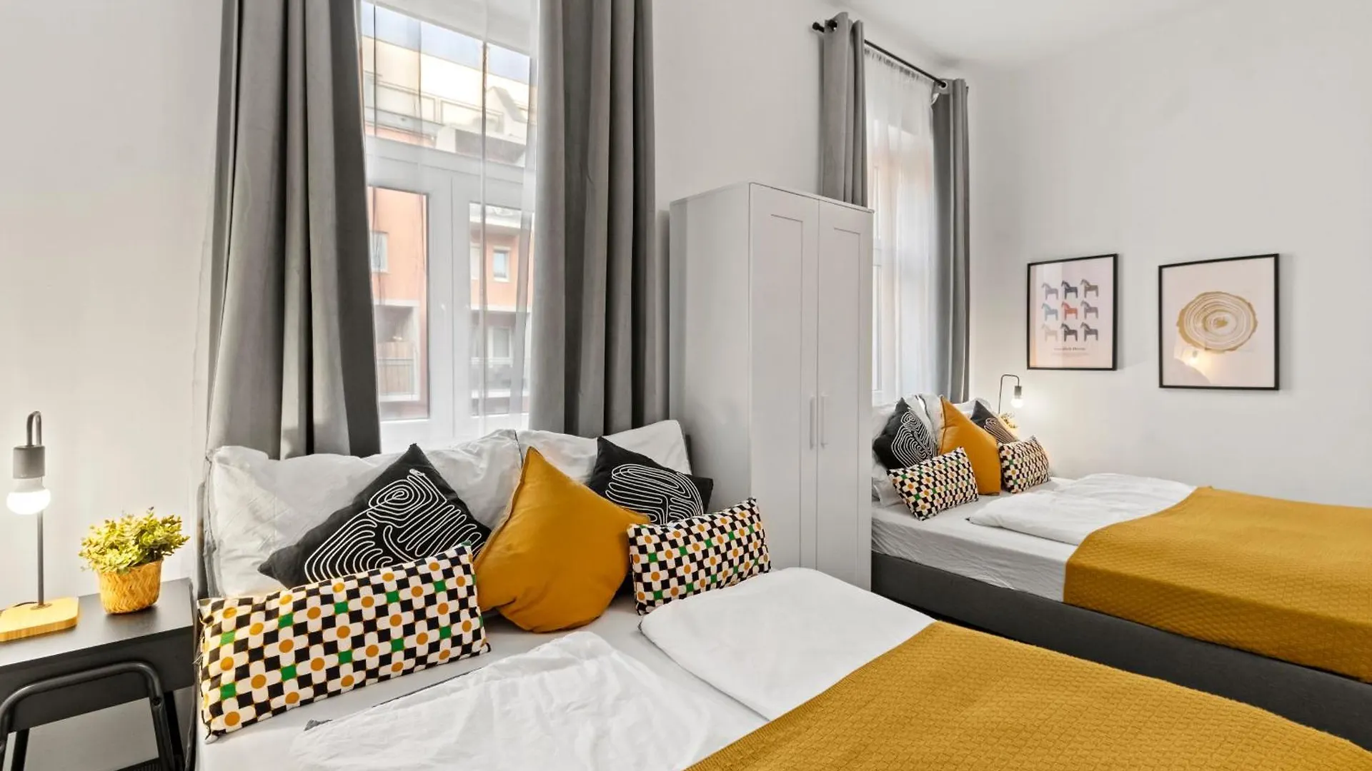 וינה Close To U3 Metro I 15 Minutes To Shopping Street דירה