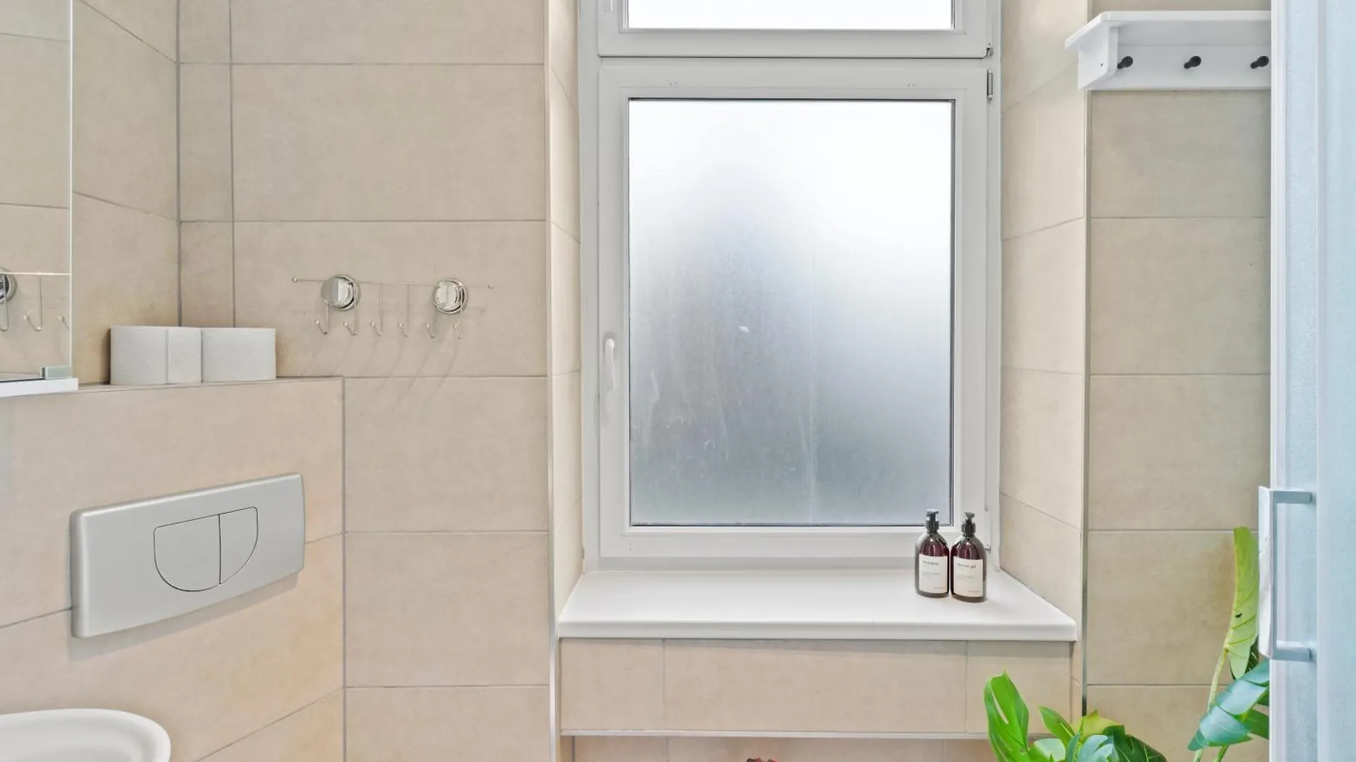 וינה Close To U3 Metro I 15 Minutes To Shopping Street 0*,