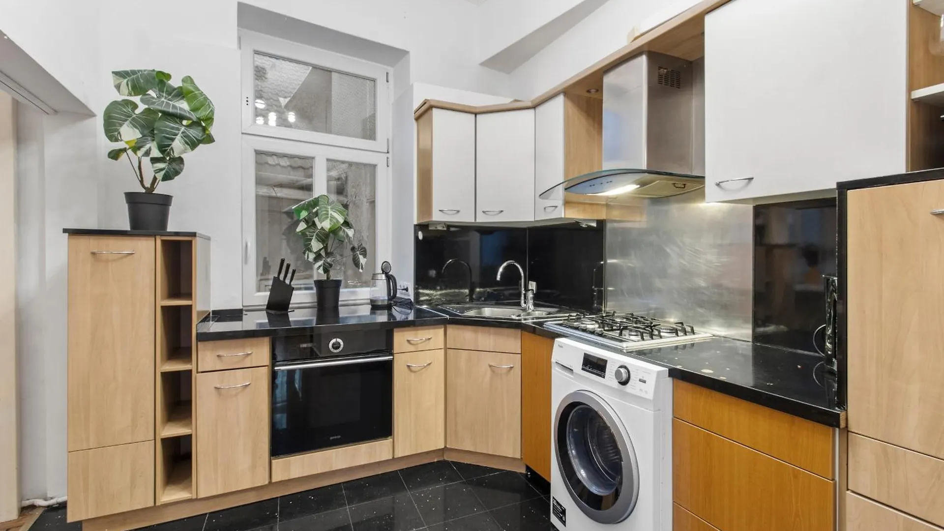 וינה Close To U3 Metro I 15 Minutes To Shopping Street 0*,
