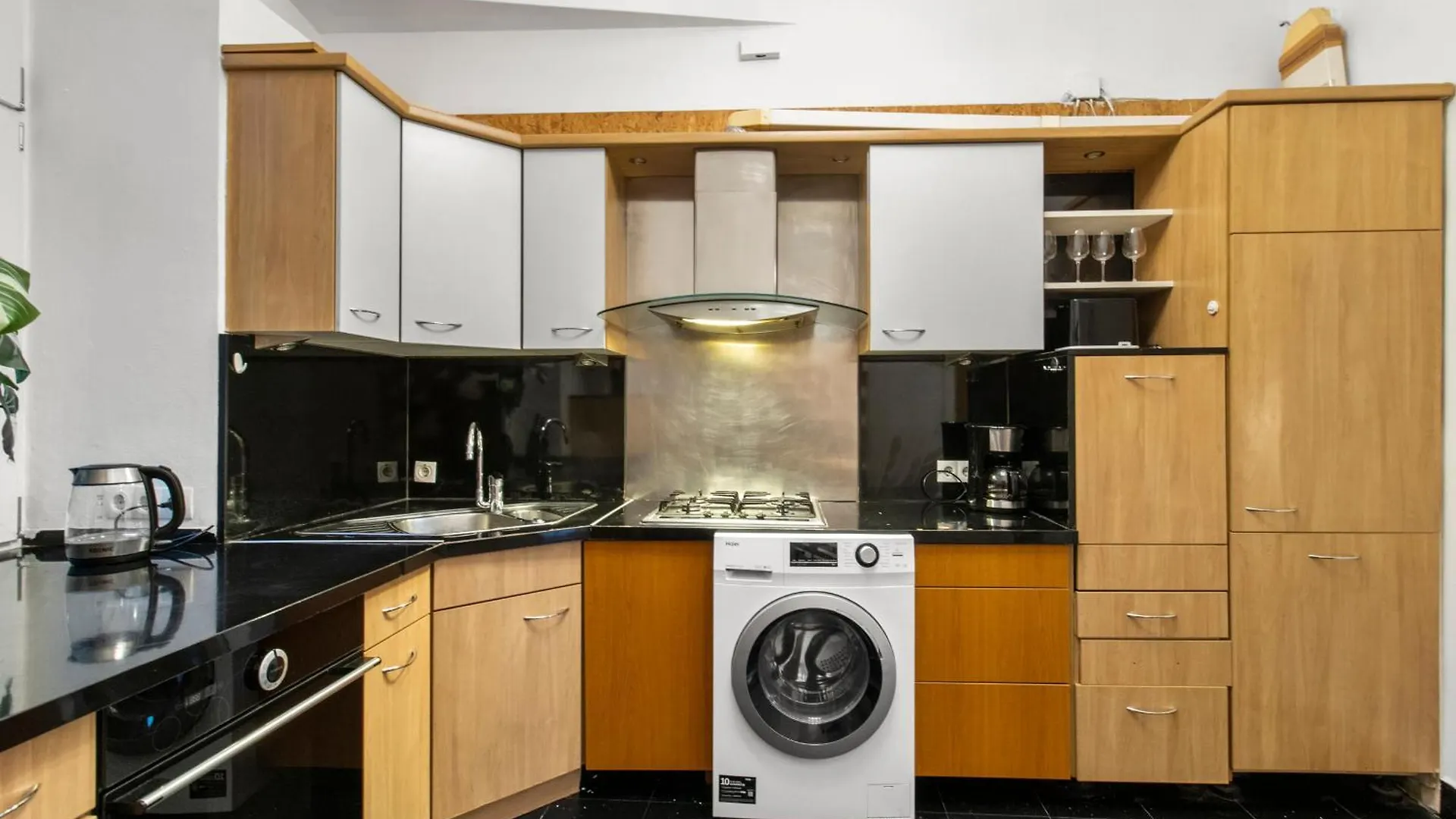 וינה Close To U3 Metro I 15 Minutes To Shopping Street 0*,