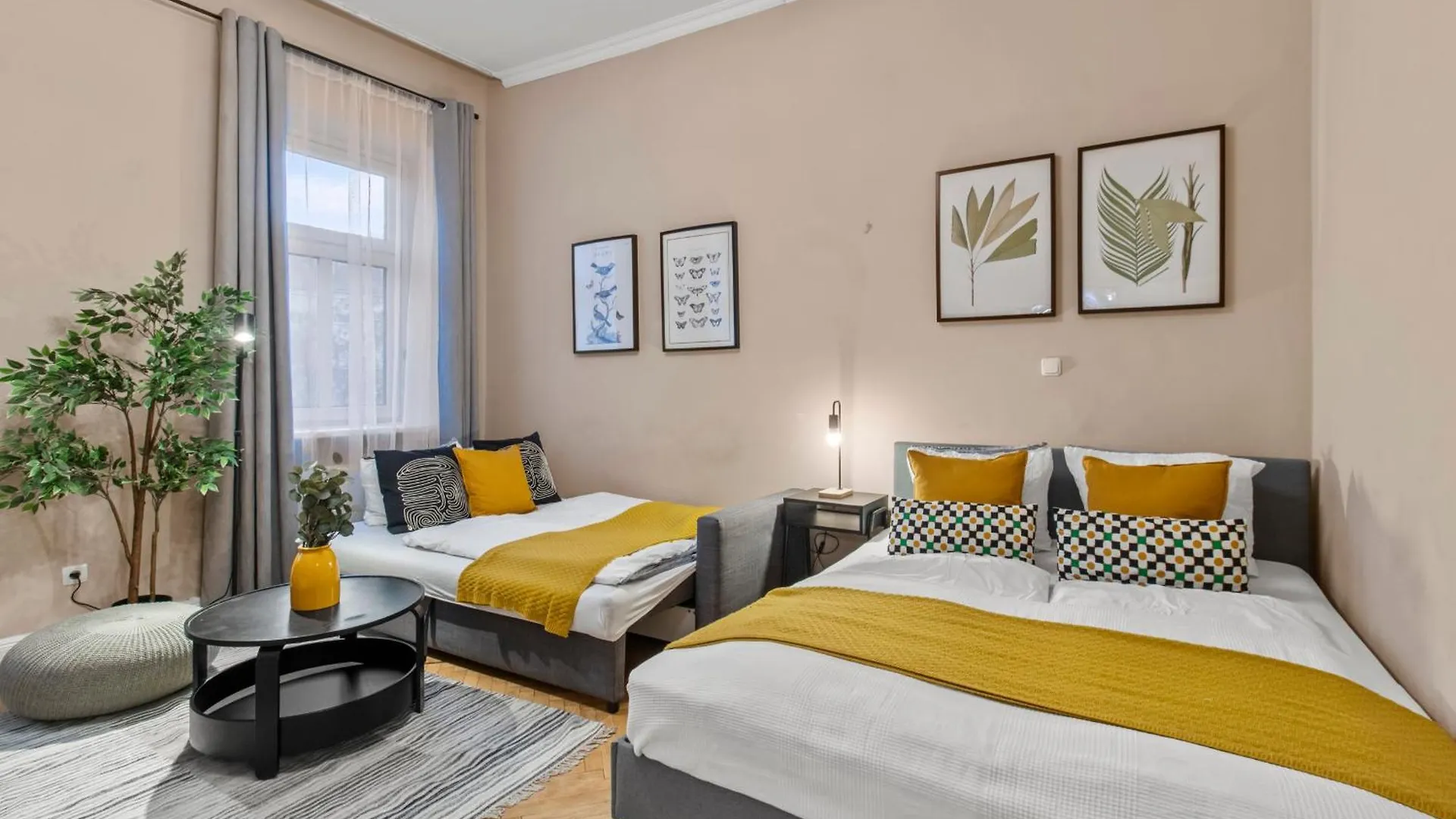 וינה Close To U3 Metro I 15 Minutes To Shopping Street דירה